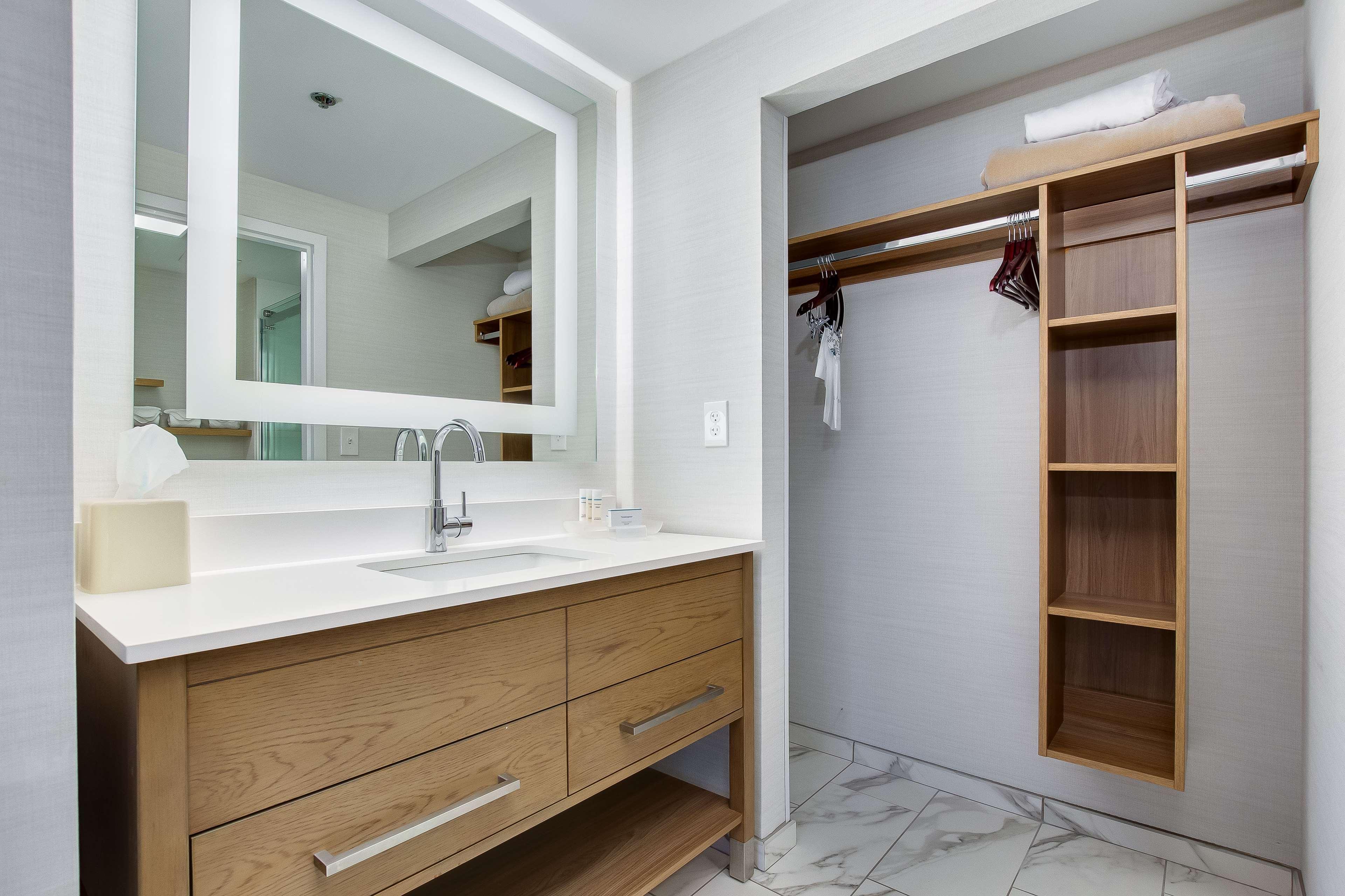 Homewood Suites By Hilton Louisville-East Dış mekan fotoğraf